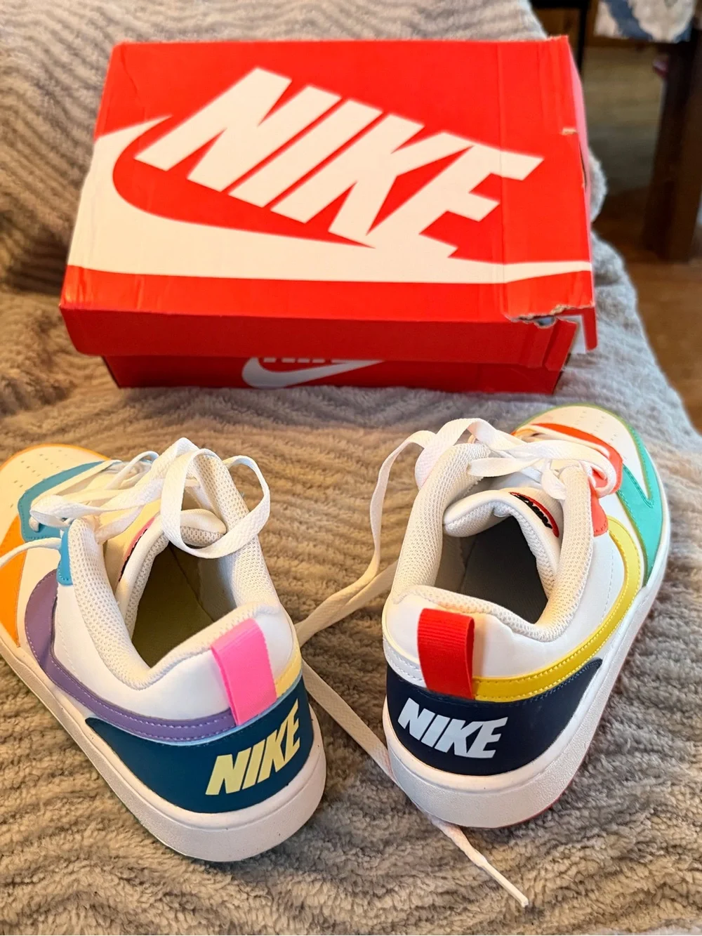 Nike bright multicolor